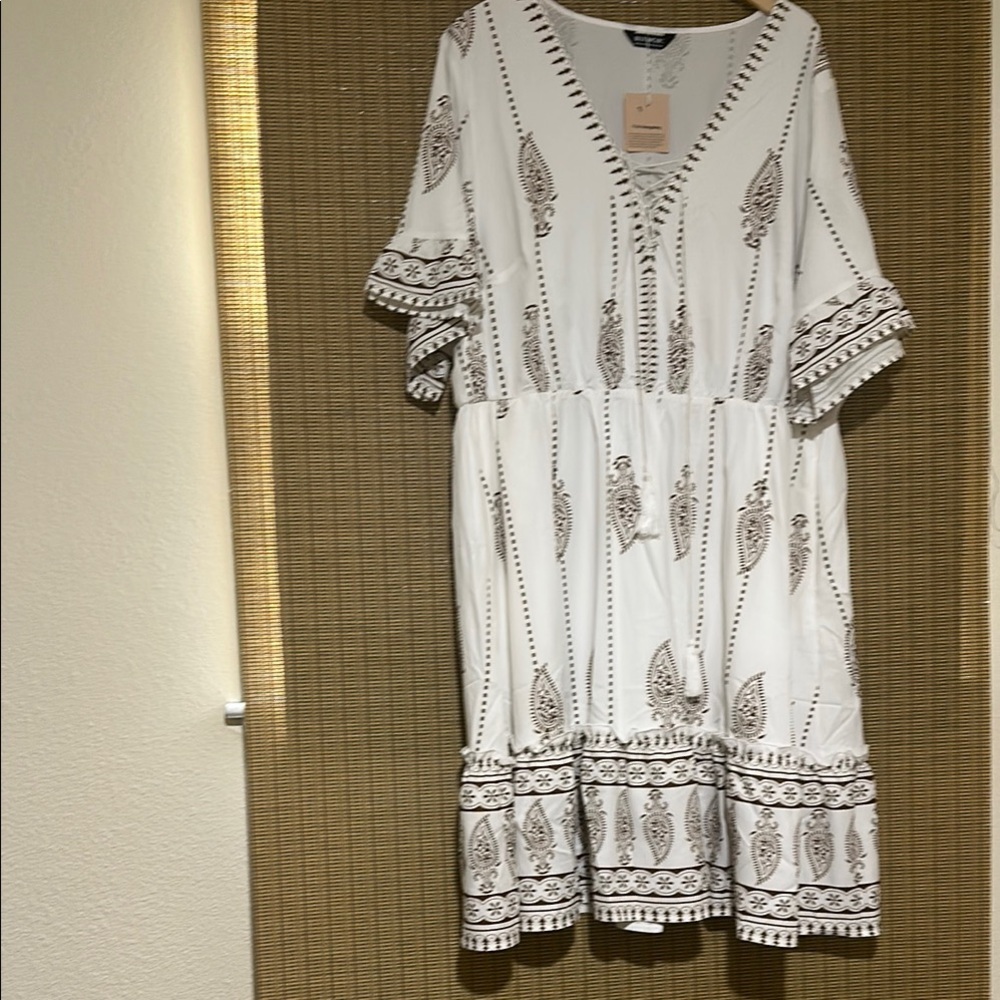BloomChic White and Brown Boho Midi Dress